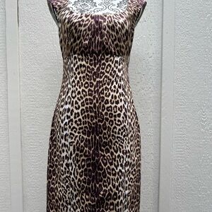 Elie Tahari Leopard Print Sheath Dress Fitted Cut Round Neckline Size 6